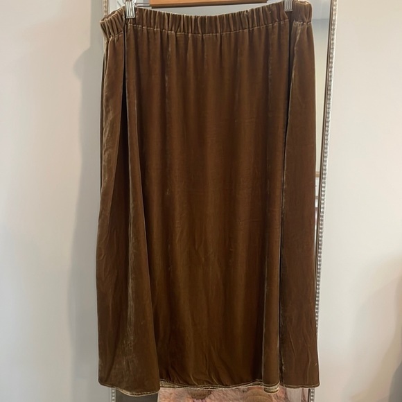 Eileen Fisher A-Line Midi Velvet Skirt - Picture 4 of 9